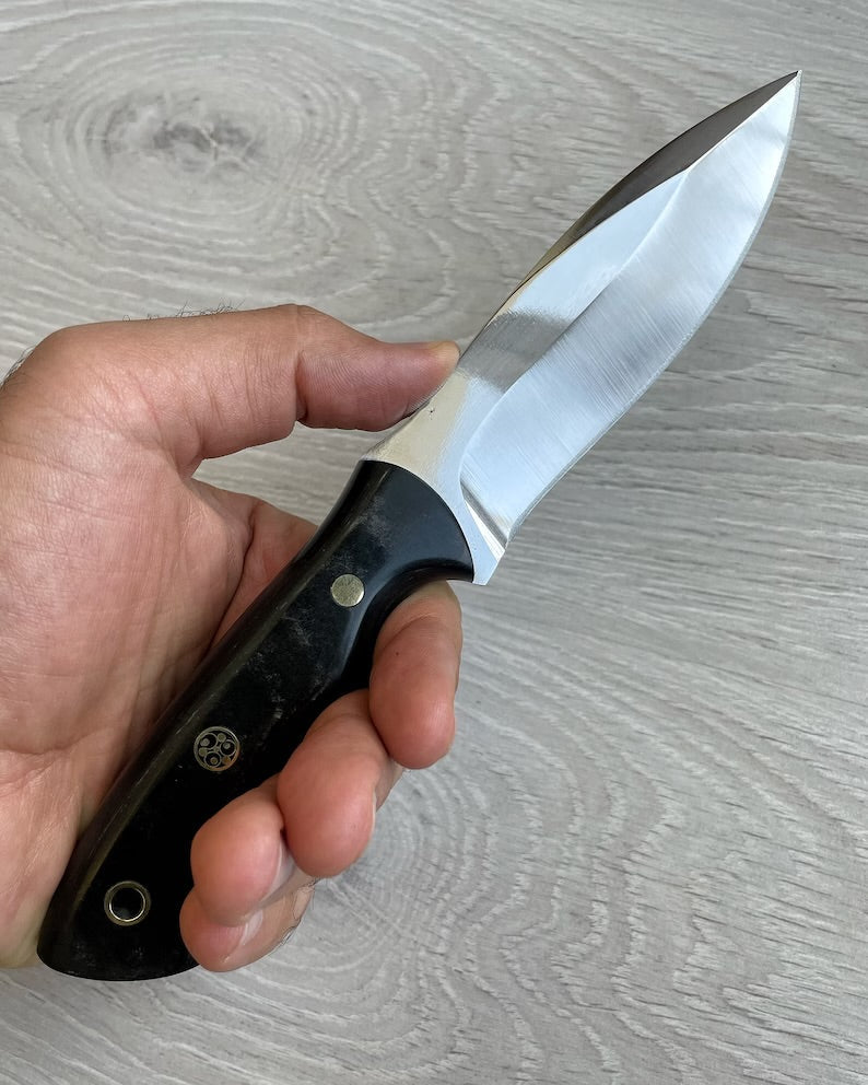 Hunting Knife 1095 Carbon Steel and Compact Buffalo horn Handle -Blacksmith Made Camping Knife - Bushcraft Knife - Survival Knife with Sheath