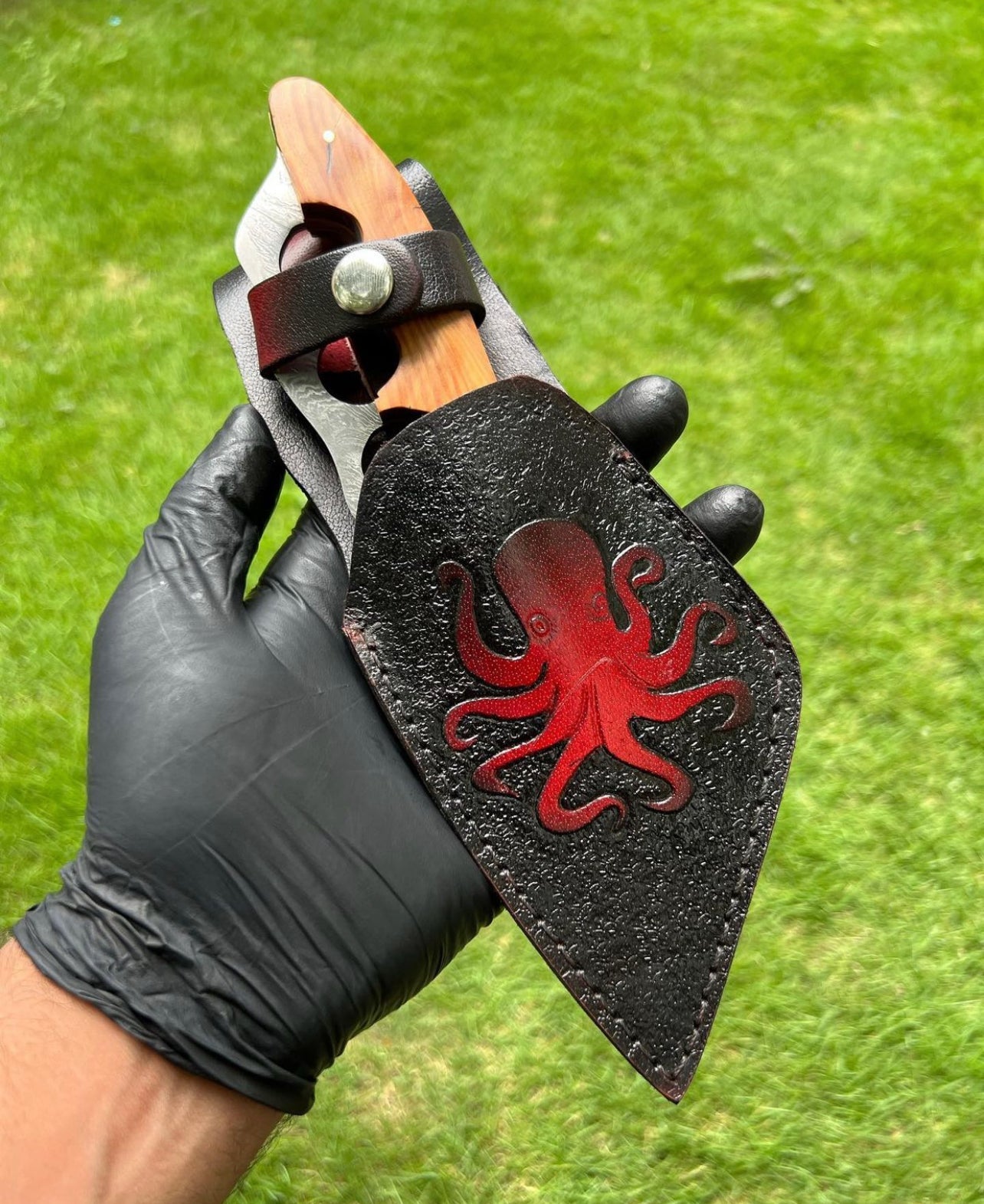 New Handmade Damascus Steel Knuckle Knife