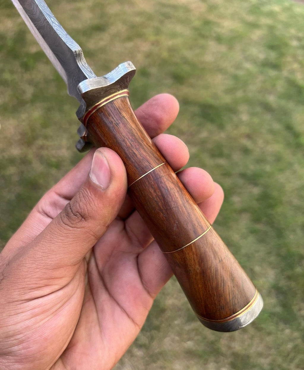 Exquisite Custom Handmade Damascus Hunting Knife | Stained Rose Wood Handle | 10 Inches | Leather Sheath |