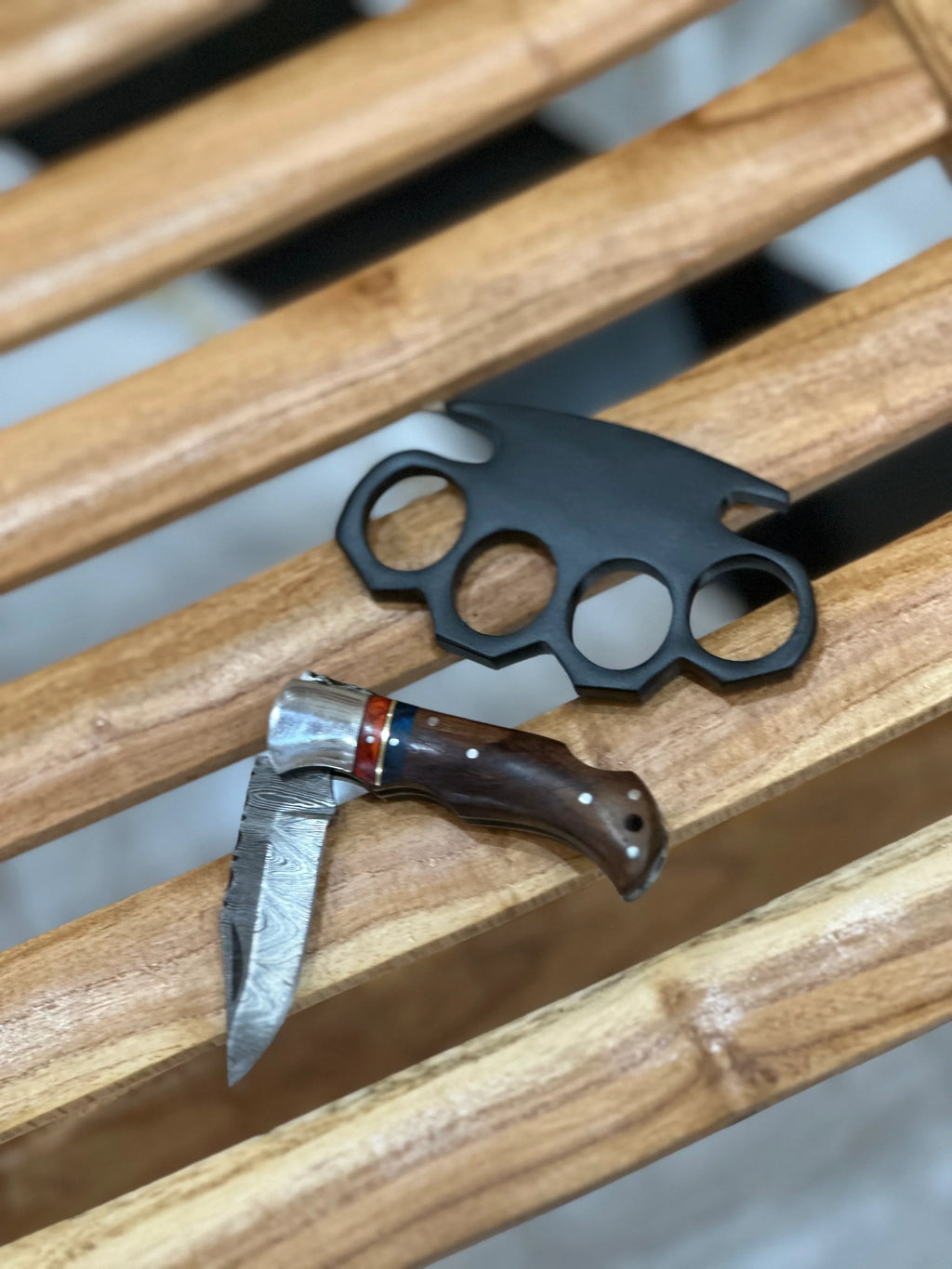 Handmade knuckle and folding Deal