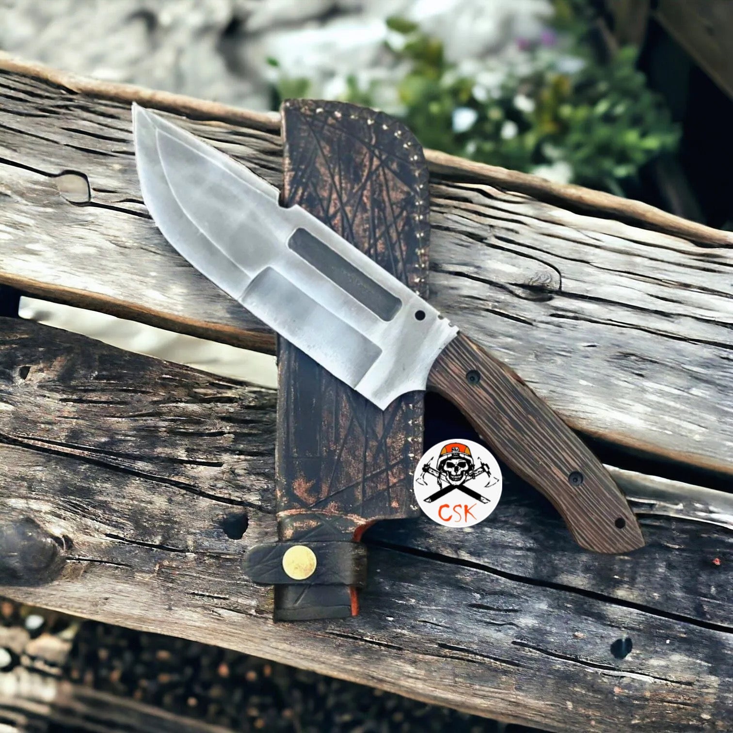 D2 Hunting & Survival Knife