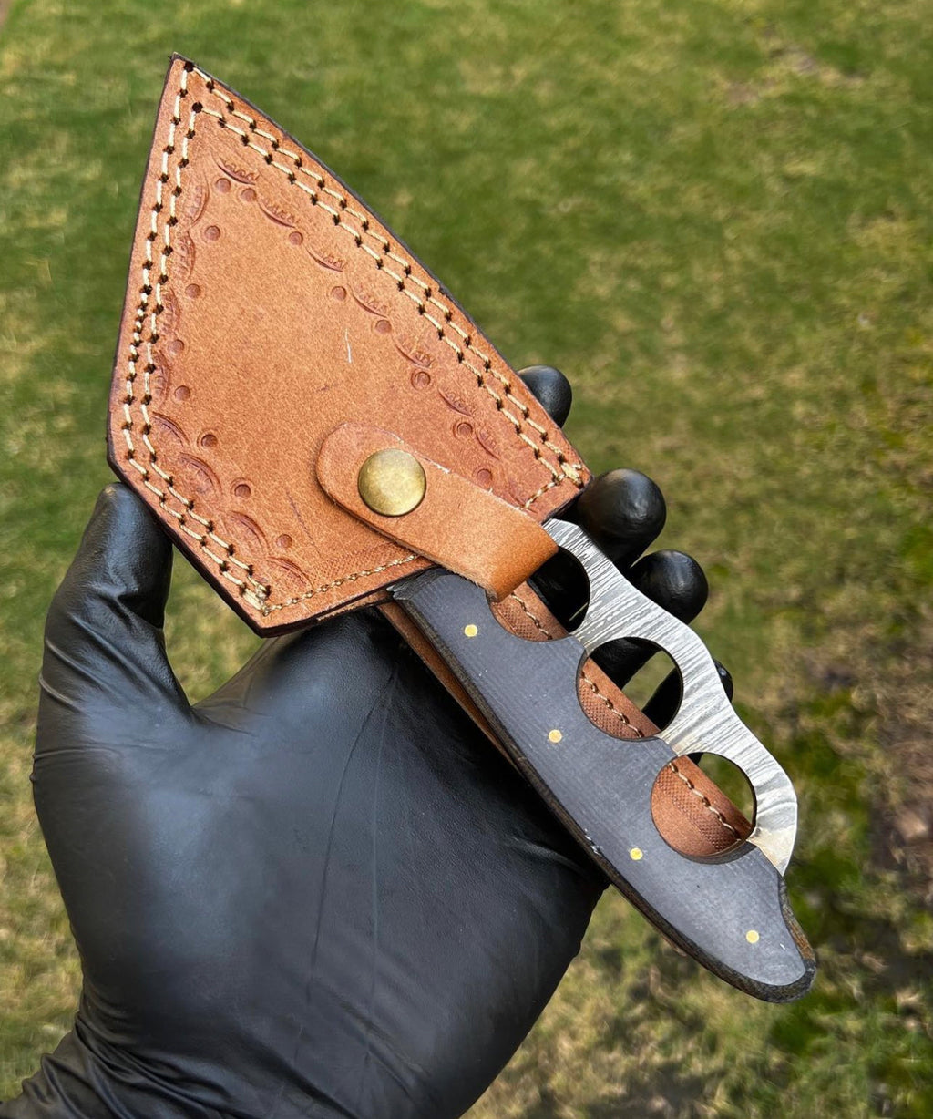 New Handmade Damascus Knuckle Knife
