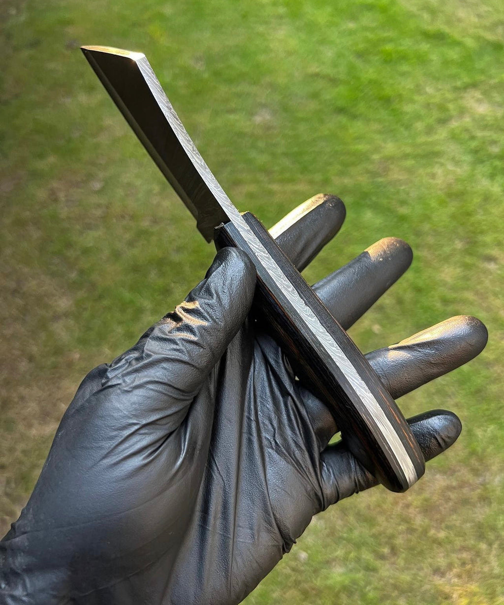 Handmade Damascus Knuckle Knife