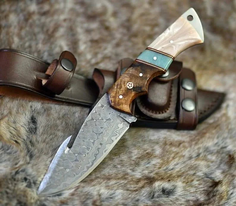 DAMASCUS EVOKE HOOK KNIFE, Rose Wood & TURQUOISE HANDLE Overall 6.25”