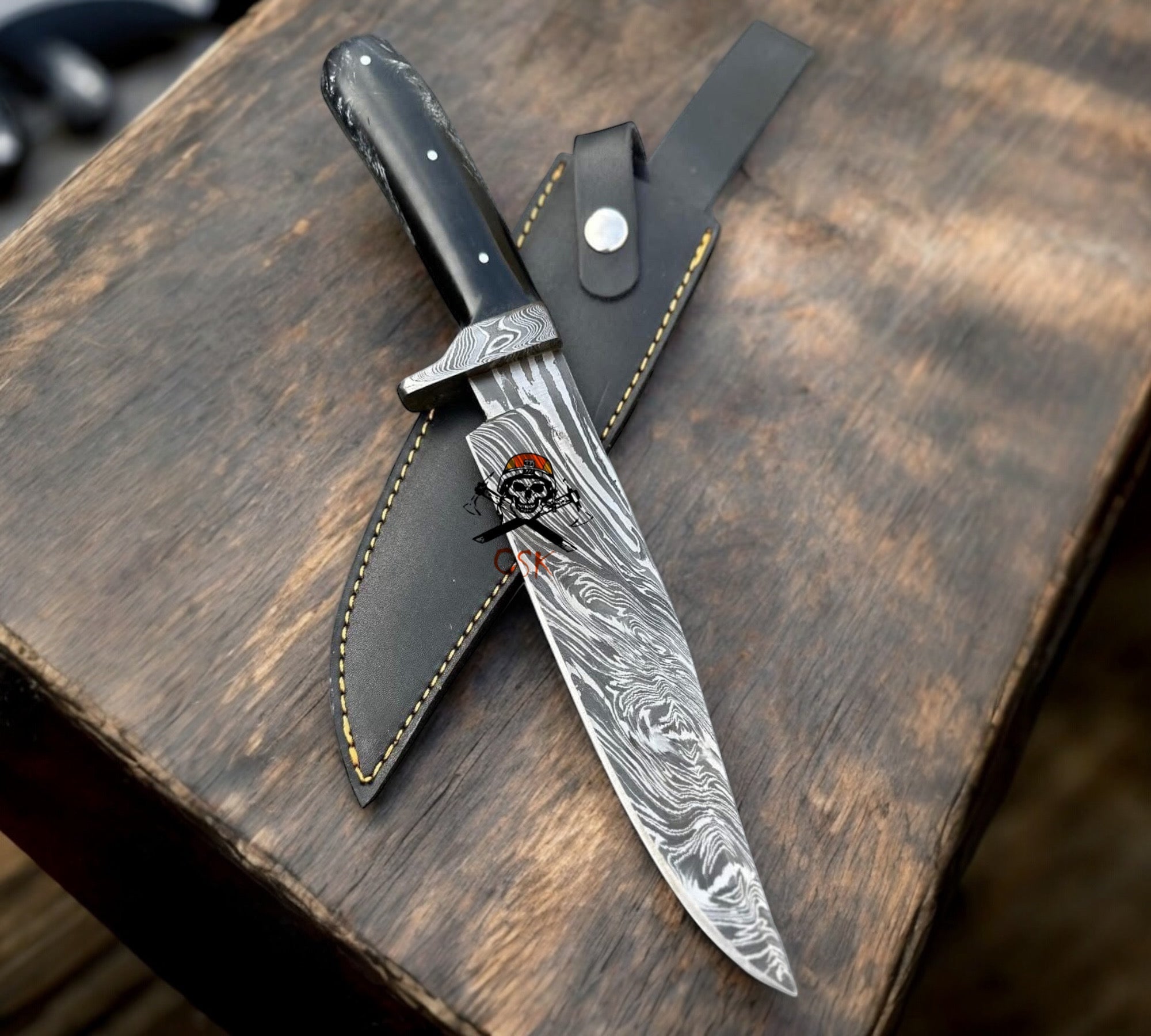 Hand-Forged Damascus Steel Hunting Knife – Full Tang Fixed Blade with Premium Sheath