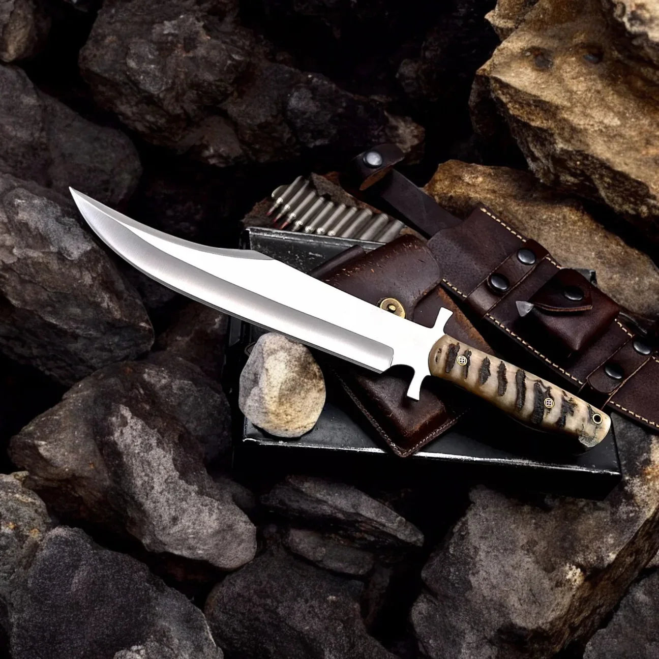 Rogue Expedition Camping Knife – Premium Outdoor Companion