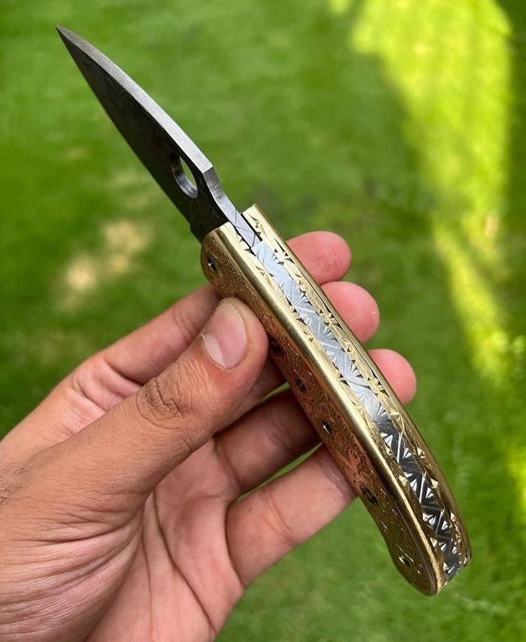 DAMASCUS STEEL FOLDING POCKET KNIFE WITH ENGRAVED BRASS HANDLE 8" CUSTOM KNIVES