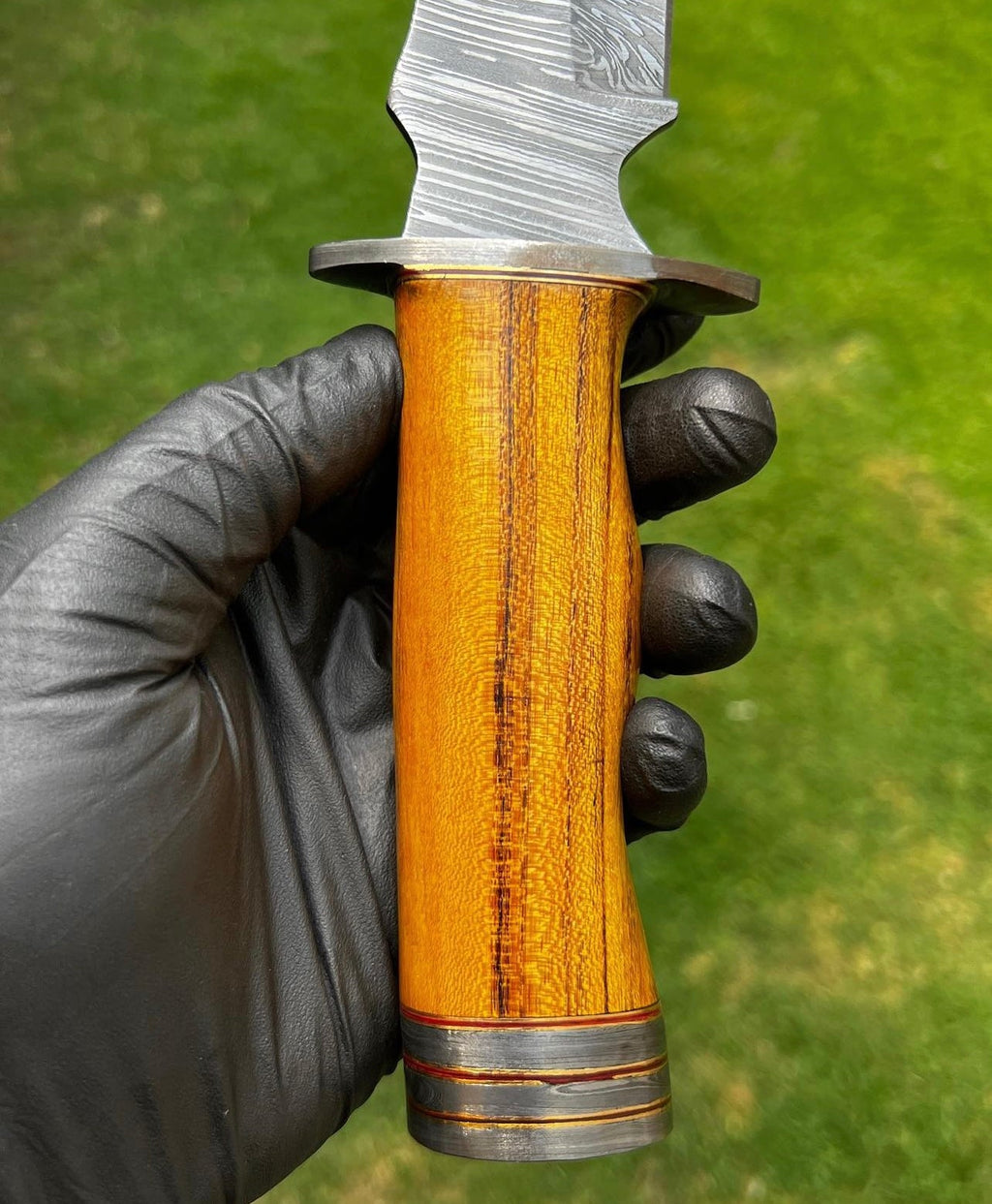 Handmade Damascus Steel Hunting Knife