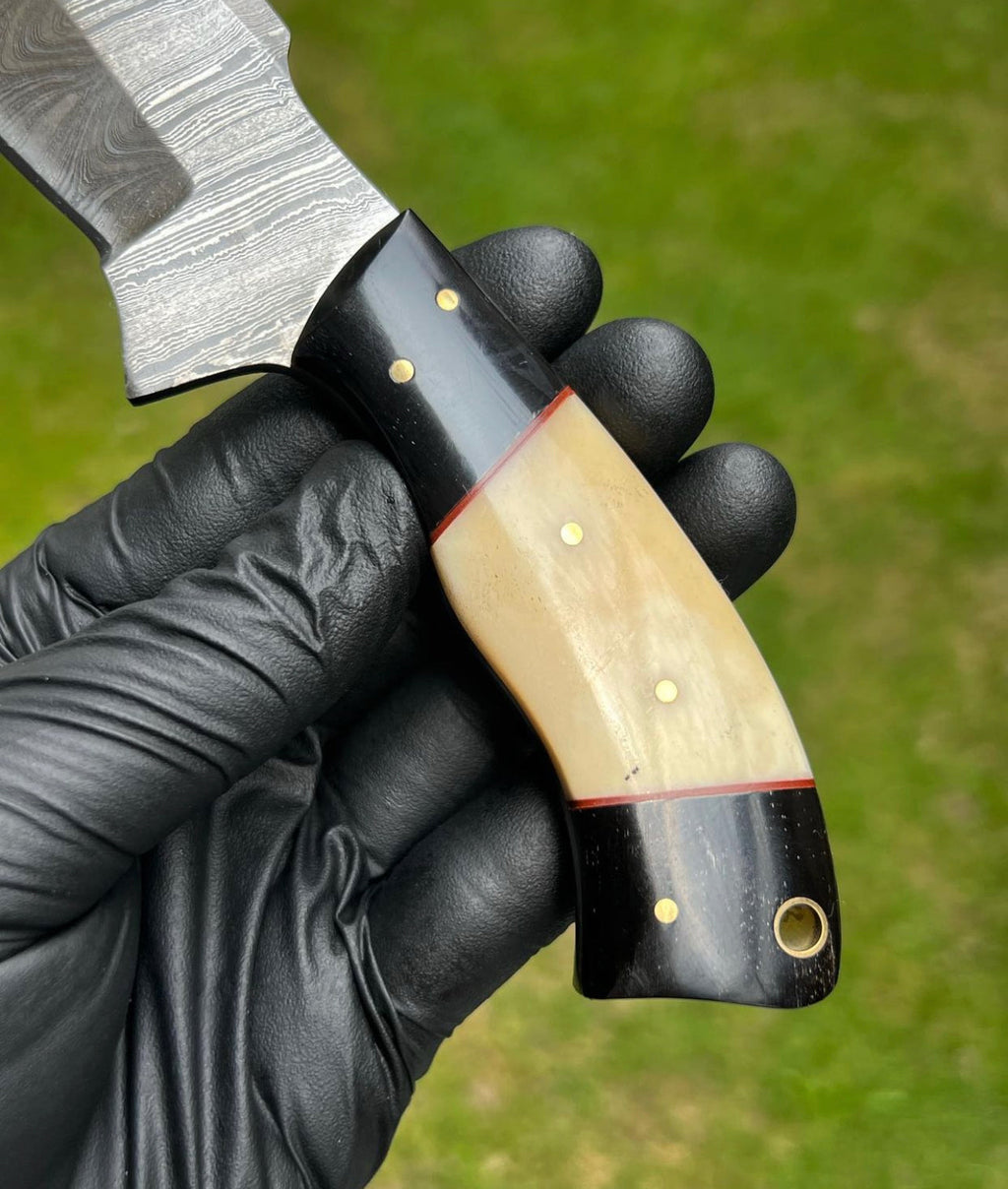 Handmade Damascus Steel Hunting Knife