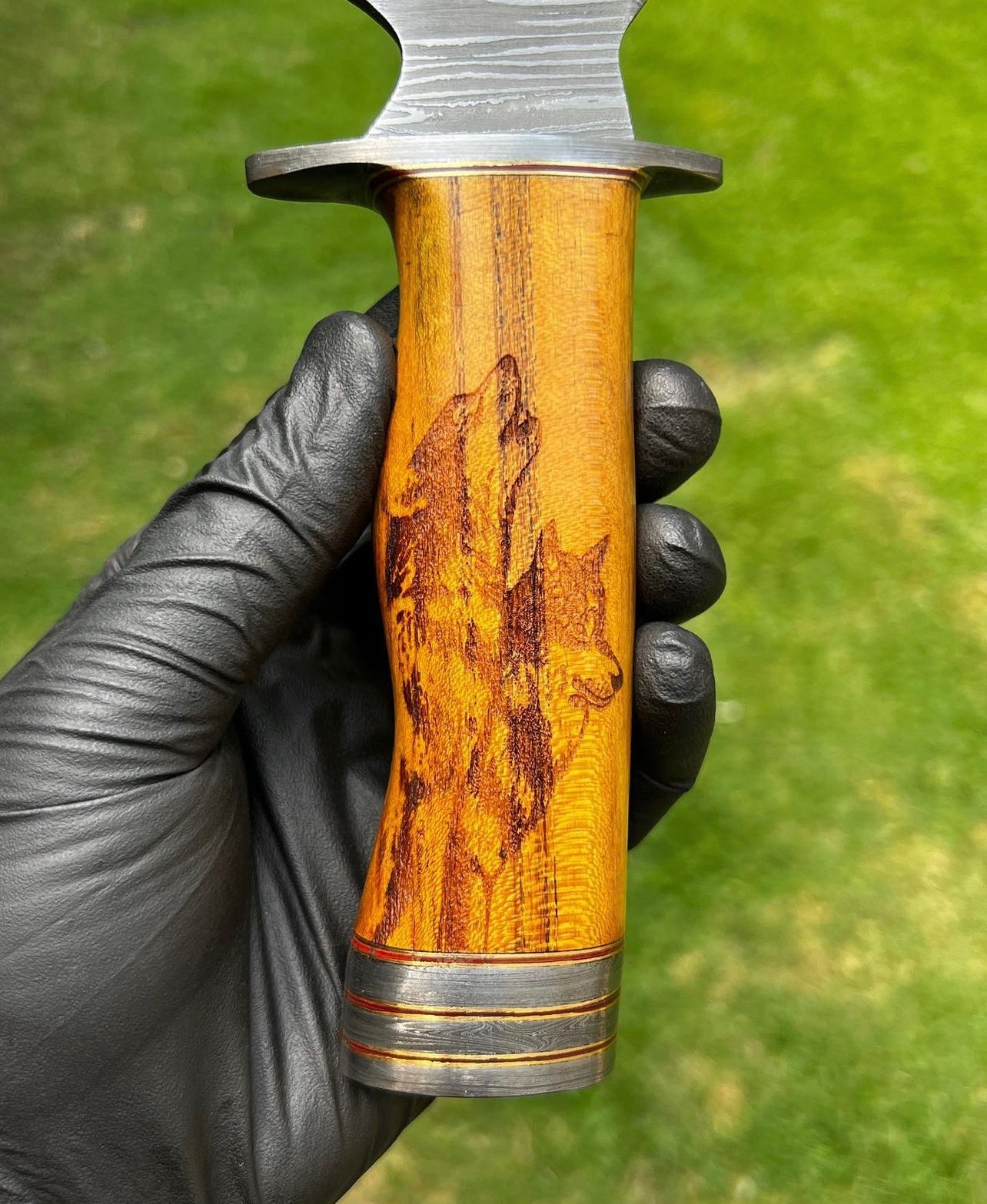 Handmade Damascus Steel Hunting Knife