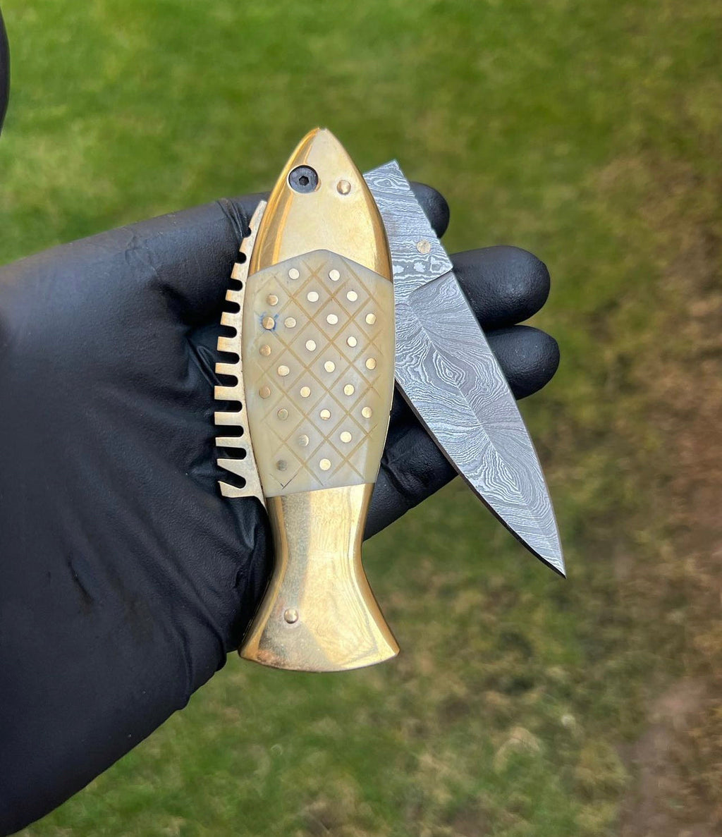 Damascus Steel Blade Fish Shape Pocket Folding knife